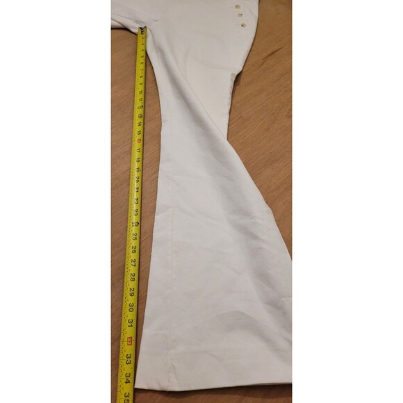 Banana Republic Premium Denim White Flare Leg Jeans Womens Size 32L (36x34) - Picture 13 of 16